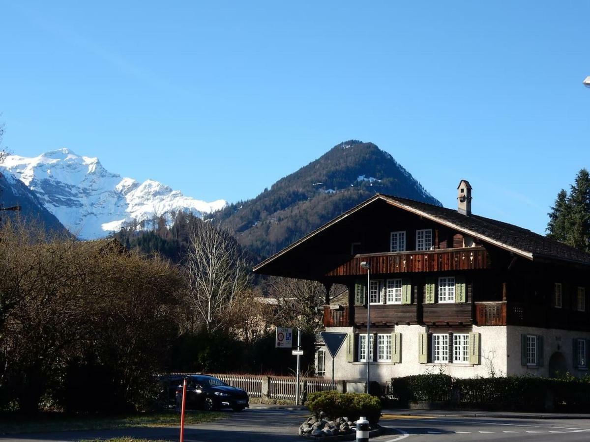 Traditional Swiss-Flat Interlaken Esterno foto